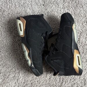 Black and Gold youth Jordan’s